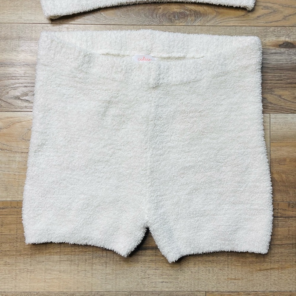 Colsie White Fuzzy Knit Crop Bra Top & Shorts Plush Lounge 2 Piece Set Size L - Picture 6 of 11